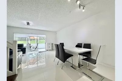 20807 NW 1st St, Pembroke Pines, FL 33029 - Photo 1