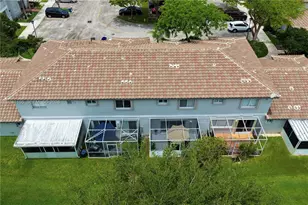 20807 NW 1st St, Pembroke Pines, FL 33029 - Photo 35