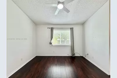 20807 NW 1st St, Pembroke Pines, FL 33029 - Photo 19