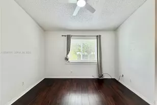 20807 NW 1st St, Pembroke Pines, FL 33029 - Photo 19