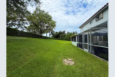 20807 NW 1st St, Pembroke Pines, FL 33029 - Photo 31