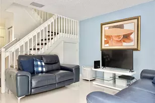 20807 NW 1st St, Pembroke Pines, FL 33029 - Photo 5