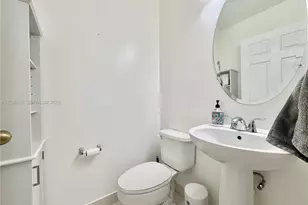 20807 NW 1st St, Pembroke Pines, FL 33029 - Photo 15