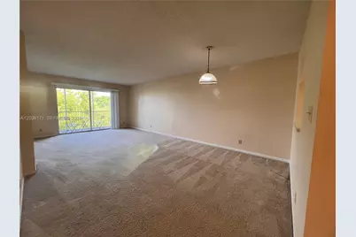 1075 Riverside Dr #505, Coral Springs, FL 33071 - Photo 5