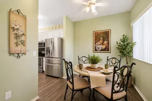 7715 Yardley Dr, Tamarac, FL 33321 - Photo 5