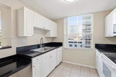 520 SE 5th Ave #2403, Fort Lauderdale, FL 33301 - Photo 25
