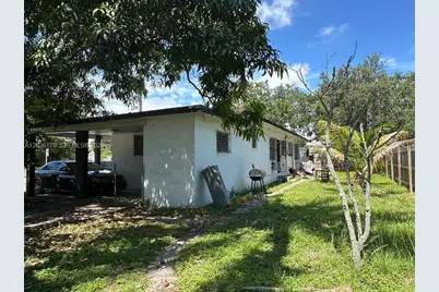 545 NW 81st St, Miami, FL 33150 - Photo 3