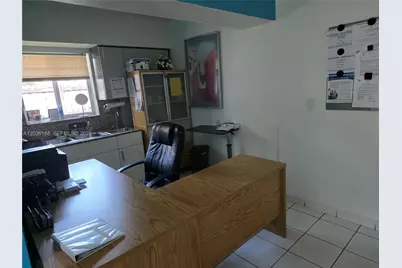 10220 SW 164th St, Miami, FL 33157 - Photo 7