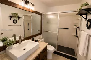 6554 NW 98th Terrace, Tamarac, FL 33321 - Photo 5