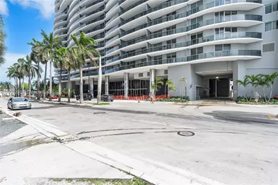 488 NE 18th St #1805, Miami, FL 33132 - Photo 9