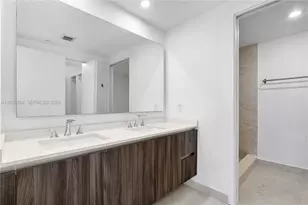 488 NE 18th St, Miami, FL 33132 - Photo 31
