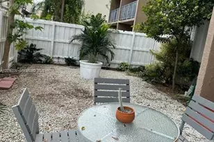 10900 SW 104th St, Miami, FL 33176 - Photo 7