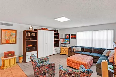 2500 NE 9th St #111, Fort Lauderdale, FL 33304 - Photo 3