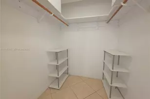 401 Ocean Dr, Miami Beach, FL 33139 - Photo 13