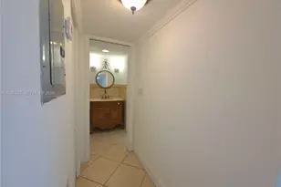 401 Ocean Dr, Miami Beach, FL 33139 - Photo 3