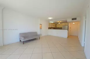 401 Ocean Dr, Miami Beach, FL 33139 - Photo 7