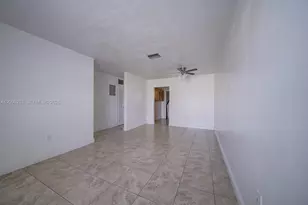 11250 SW 7th St, Sweetwater, FL 33174 - Photo 5