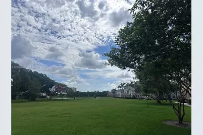 10132 NW 7th St #208, Miami, FL 33172 - Photo 25