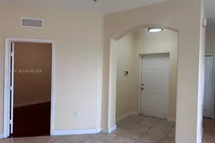 10132 NW 7th St, Miami, FL 33172 - Photo 7