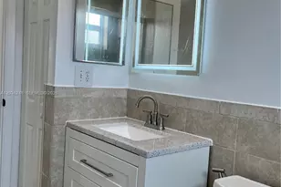 15112 NW 8th St, Pembroke Pines, FL 33028 - Photo 19