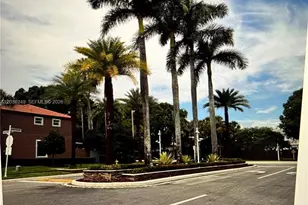 15112 NW 8th St, Pembroke Pines, FL 33028 - Photo 3