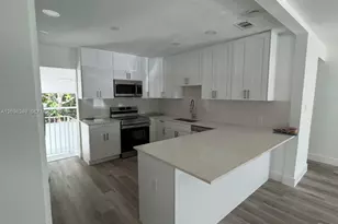 6391 SW 39th St, Miami, FL 33155 - Photo 11