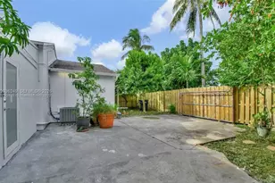 6391 SW 39th St, Miami, FL 33155 - Photo 7