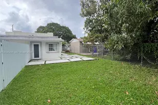 3244 SW 3rd St, Miami, FL 33135 - Photo 15