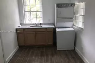3244 SW 3rd St, Miami, FL 33135 - Photo 3