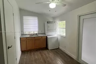 3244 SW 3rd St, Miami, FL 33135 - Photo 11
