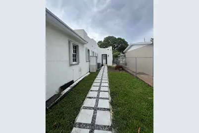 3244 SW 3rd St #L, Miami, FL 33135 - Photo 13