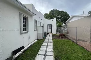 3244 SW 3rd St, Miami, FL 33135 - Photo 13
