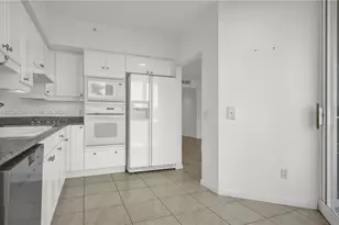 4779 Collins Ave, Miami Beach, FL 33140 - Photo 5