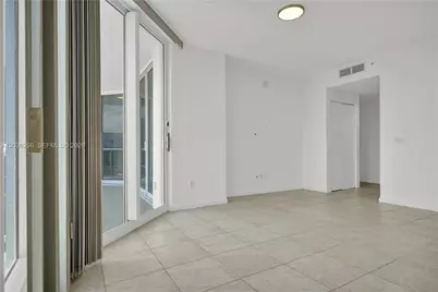 4779 Collins Ave #506, Miami Beach, FL 33140 - Photo 17