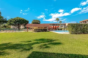 9410 N Hollybrook Lake Dr, Pembroke Pines, FL 33025 - Photo 25