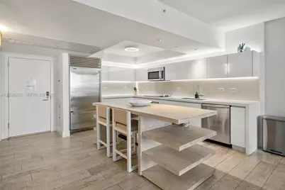 102 24th St #1210, Miami Beach, FL 33139 - Photo 15