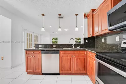 15241 SW 150th St, Miami, FL 33196 - Photo 11
