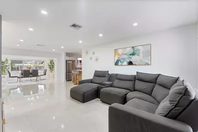 706 N 32nd Ct, Hollywood, FL 33021 - Photo 13