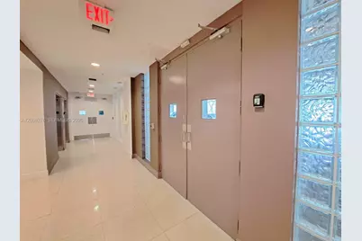 120 SW 8th Ave #703, Miami, FL 33130 - Photo 19