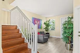 8128 NW 108th Ct, Doral, FL 33178 - Photo 15