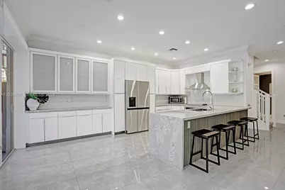 453 SW 5th Ave, Fort Lauderdale, FL 33315 - Photo 17