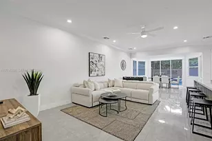453 SW 5th Ave, Fort Lauderdale, FL 33315 - Photo 9