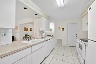 7201 NW 93rd Ave, Tamarac, FL 33321 - Photo 11