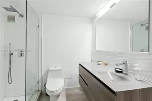 1000 West Ave, Miami Beach, FL 33139 - Photo 9