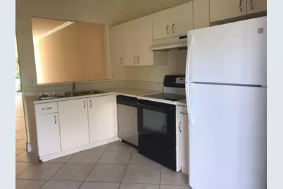 4 SW 16th Ave, Homestead, FL 33030 - Photo 3