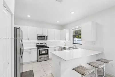 592 NW 203rd Ter, Miami Gardens, FL 33169 - Photo 13
