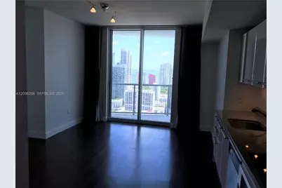 185 SW 7th St #3806, Miami, FL 33130 - Photo 7
