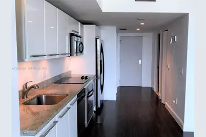 185 SW 7th St #3806, Miami, FL 33130 - Photo 3