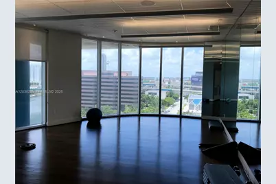 185 SW 7th St #3806, Miami, FL 33130 - Photo 21