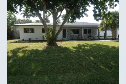 1565 N Thumb Point Dr, Fort Pierce, FL 34949 - Photo 1